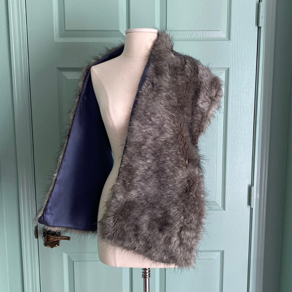 CEJON faux fur and poly satin wrap in grey and slate blue